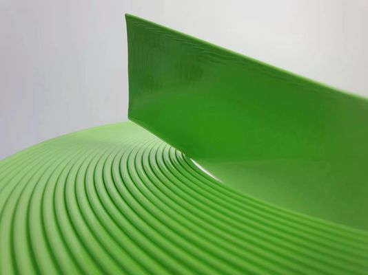 สีเขียว อลูมิเนียม Trim Cap Rolls อลูมิเนียม ความแข็งแรง วิธีบิดมือ 50M ความยาว