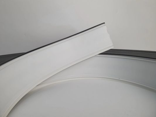 โคลล์ช่องอัลลูมิเนียมสีดํา J ประเภท Trim Cap โคลล์สําหรับการบิดมือแม่นยํา